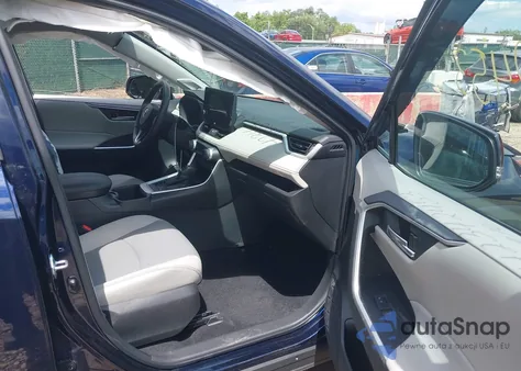 2024 Toyota Rav4 Xle Premium из США, поврежденный, VIN 2T3A1RFV4RW411404